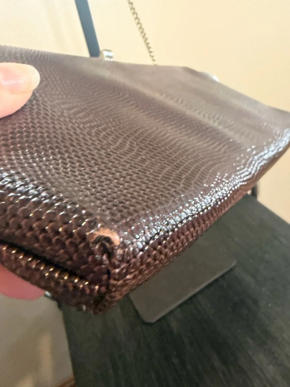 Vintage Brown Textured Frame-Top Chain Handle Bag - Picture 4 of 7